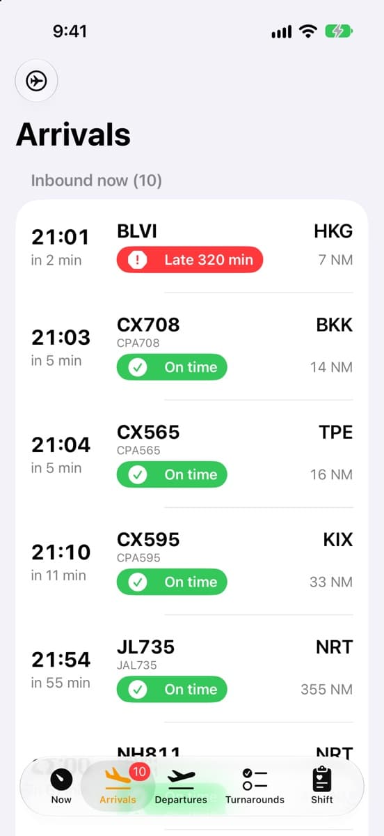 GroundKit Arrivals board listing inbound flights with times, minutes to landing, origin, distance and on-time or late status
